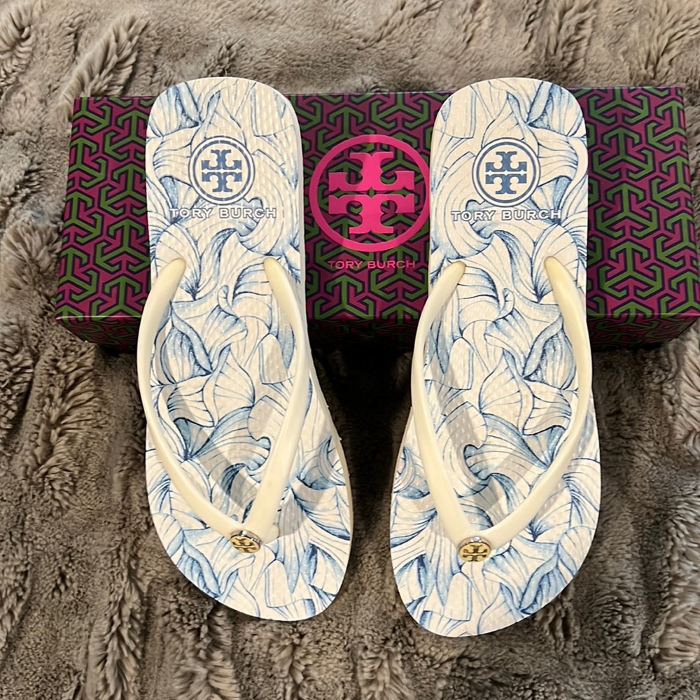 Tory Burch Logo Sandal Flop Flops size 7